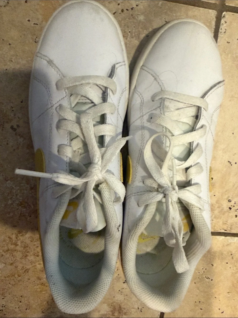 Nike Women's White Athletic Sneakers with Yellow Accent size 8.5